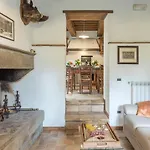 Casa Largnano 6&2, Emma Vila Arezzo