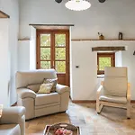 Casa Largnano 6&2, Emma